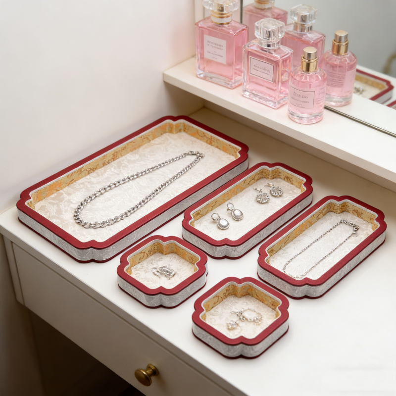 Palace Silk Jewelry Display Tr - Al Ain Jewelry & Watches Exhibition 2025 review and price