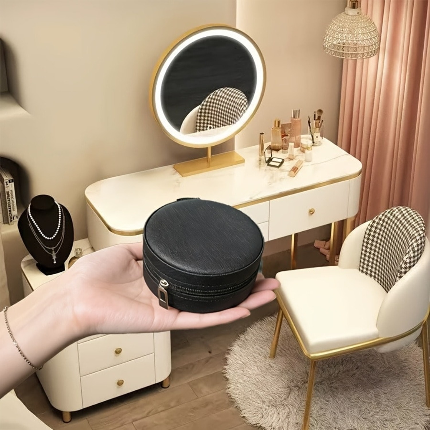 Circular Jewelry Box, Portable - Jewelry And Watches Stores review and price